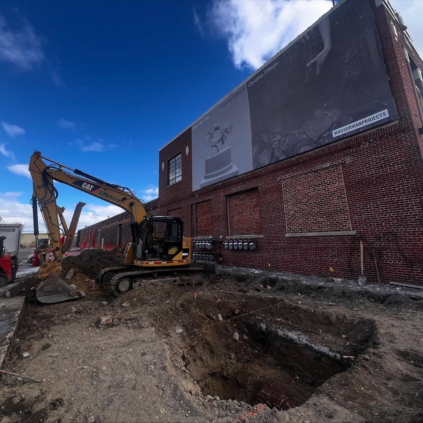 Robocop Statua ha una casa; Sports Talk + Fundraiser